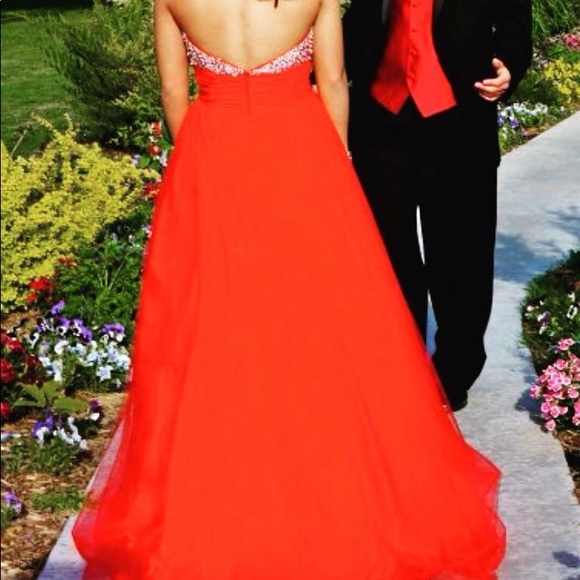 Mac Duggal prom dress - Picture 2 of 2